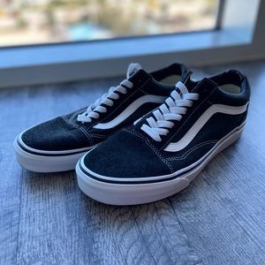 Vans Mid Top Black and White men’s size 7